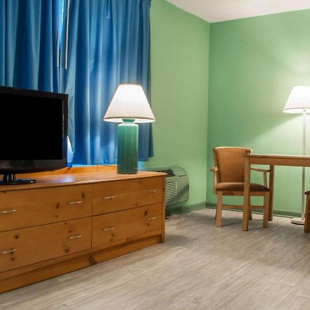 Econo Lodge Buffalo South Blasdell エクステリア 写真