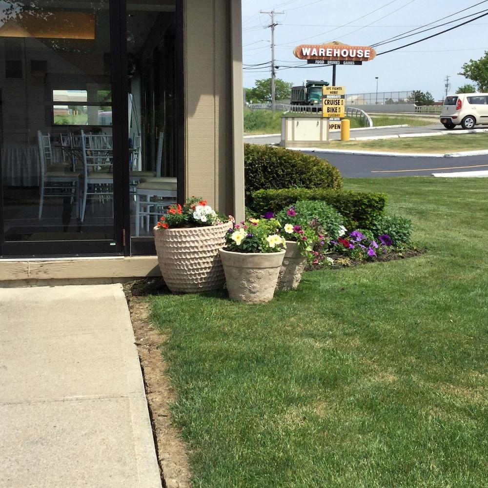 Econo Lodge Buffalo South Blasdell エクステリア 写真