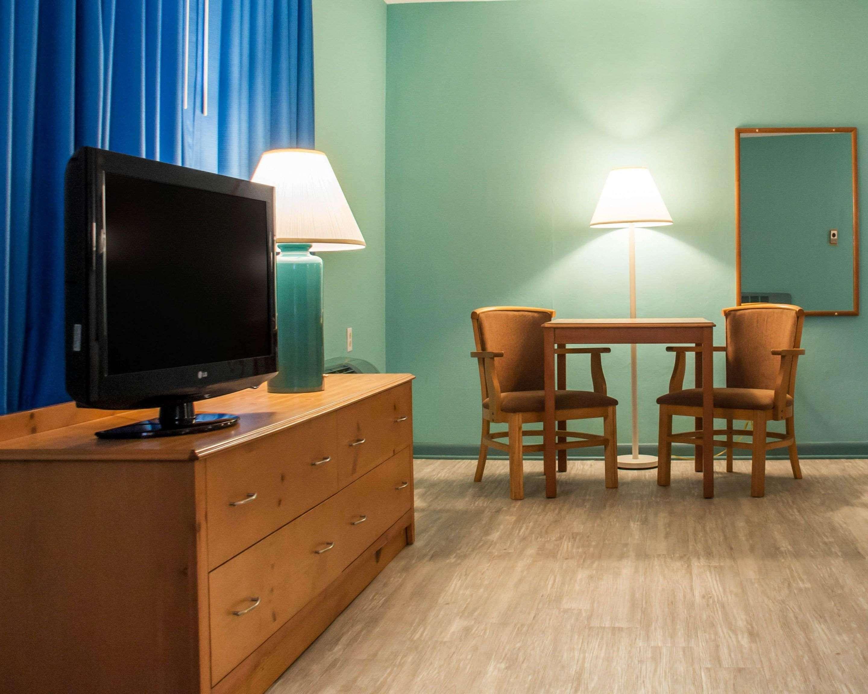 Econo Lodge Buffalo South Blasdell エクステリア 写真