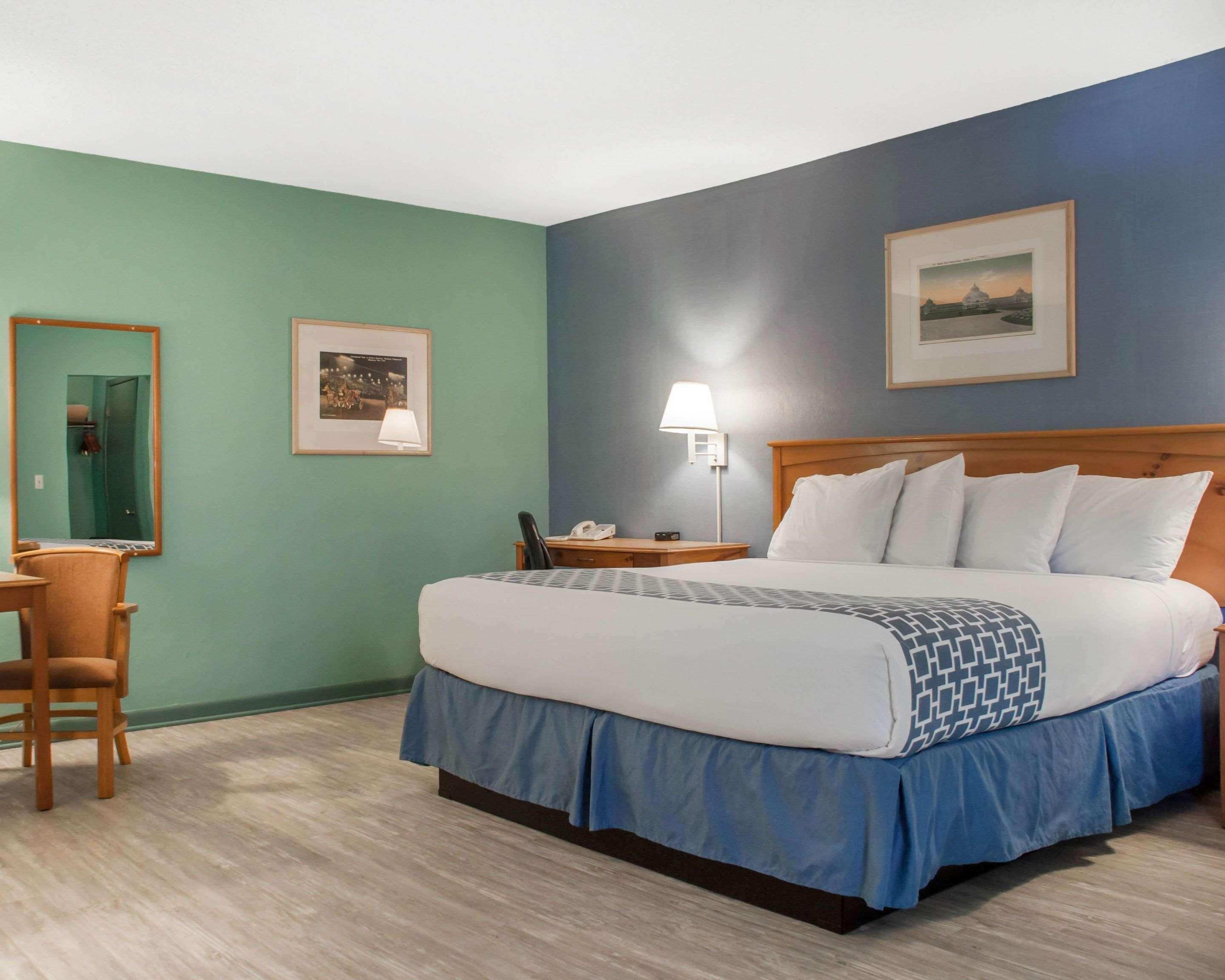 Econo Lodge Buffalo South Blasdell エクステリア 写真