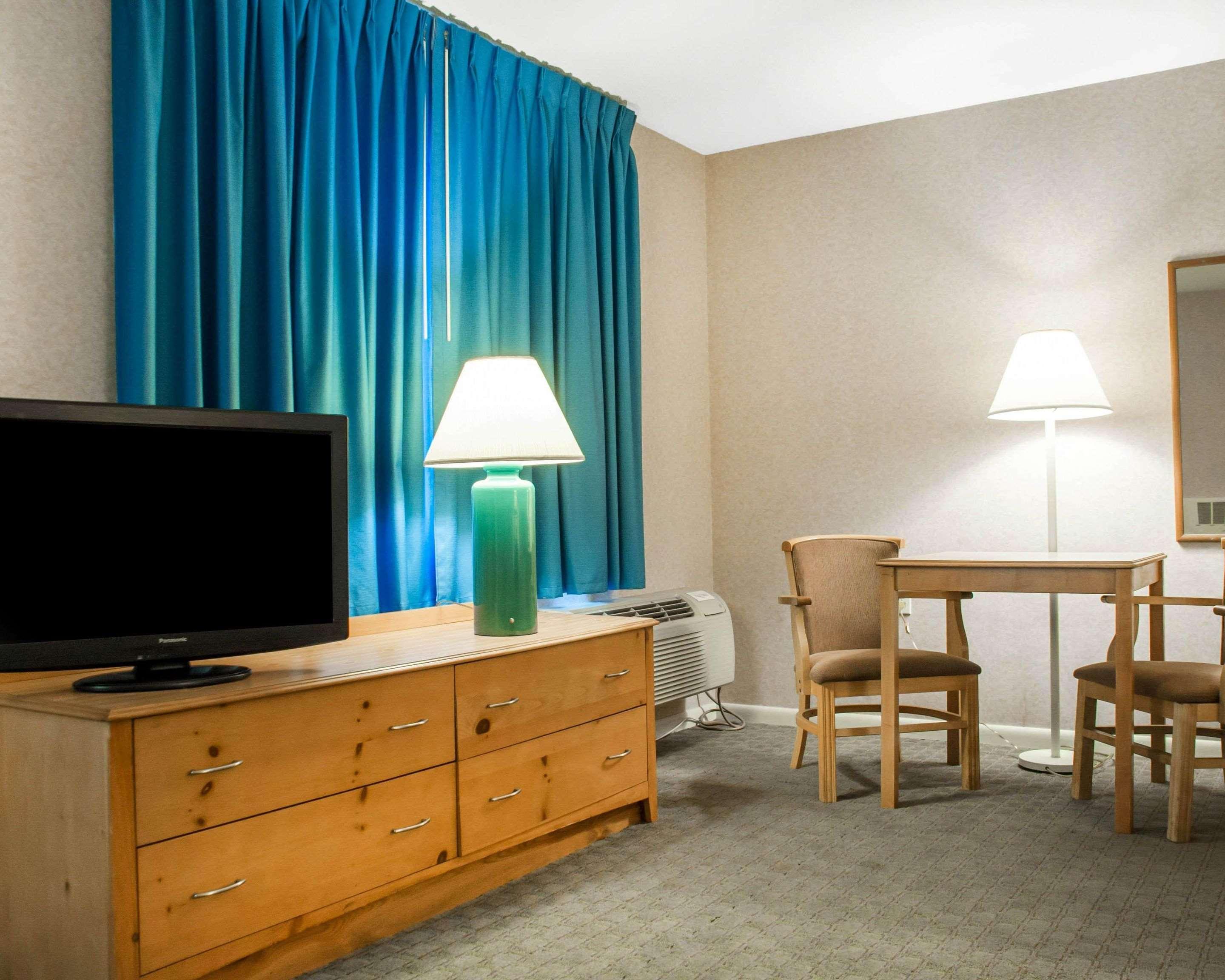 Econo Lodge Buffalo South Blasdell エクステリア 写真