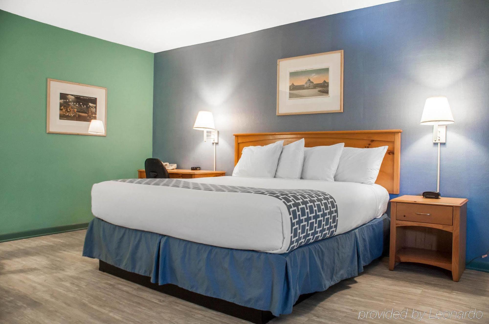 Econo Lodge Buffalo South Blasdell エクステリア 写真