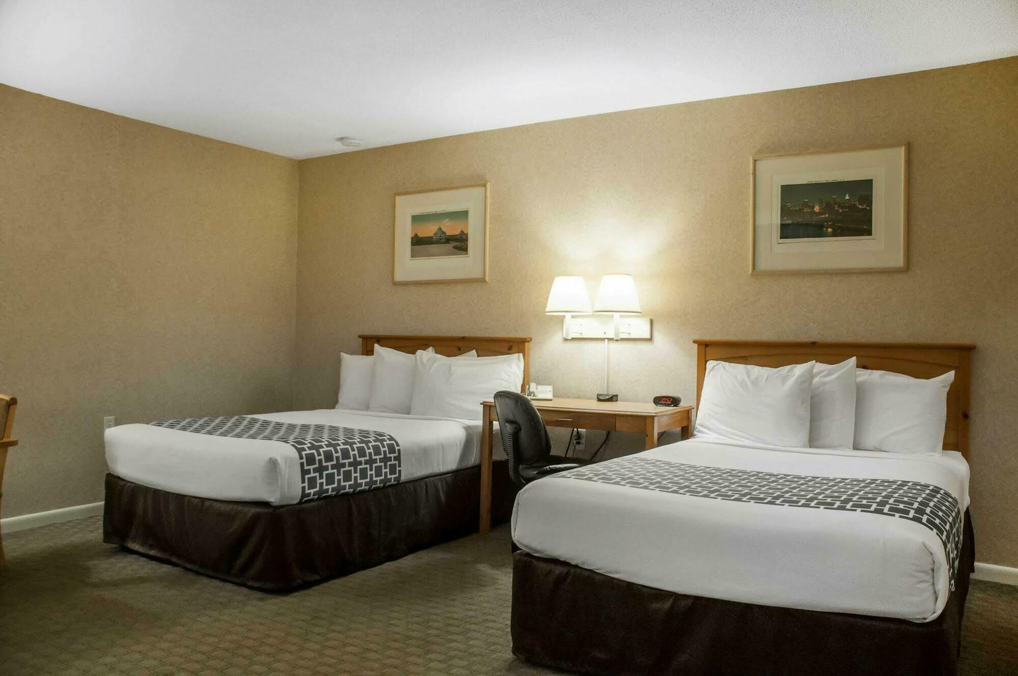 Econo Lodge Buffalo South Blasdell エクステリア 写真